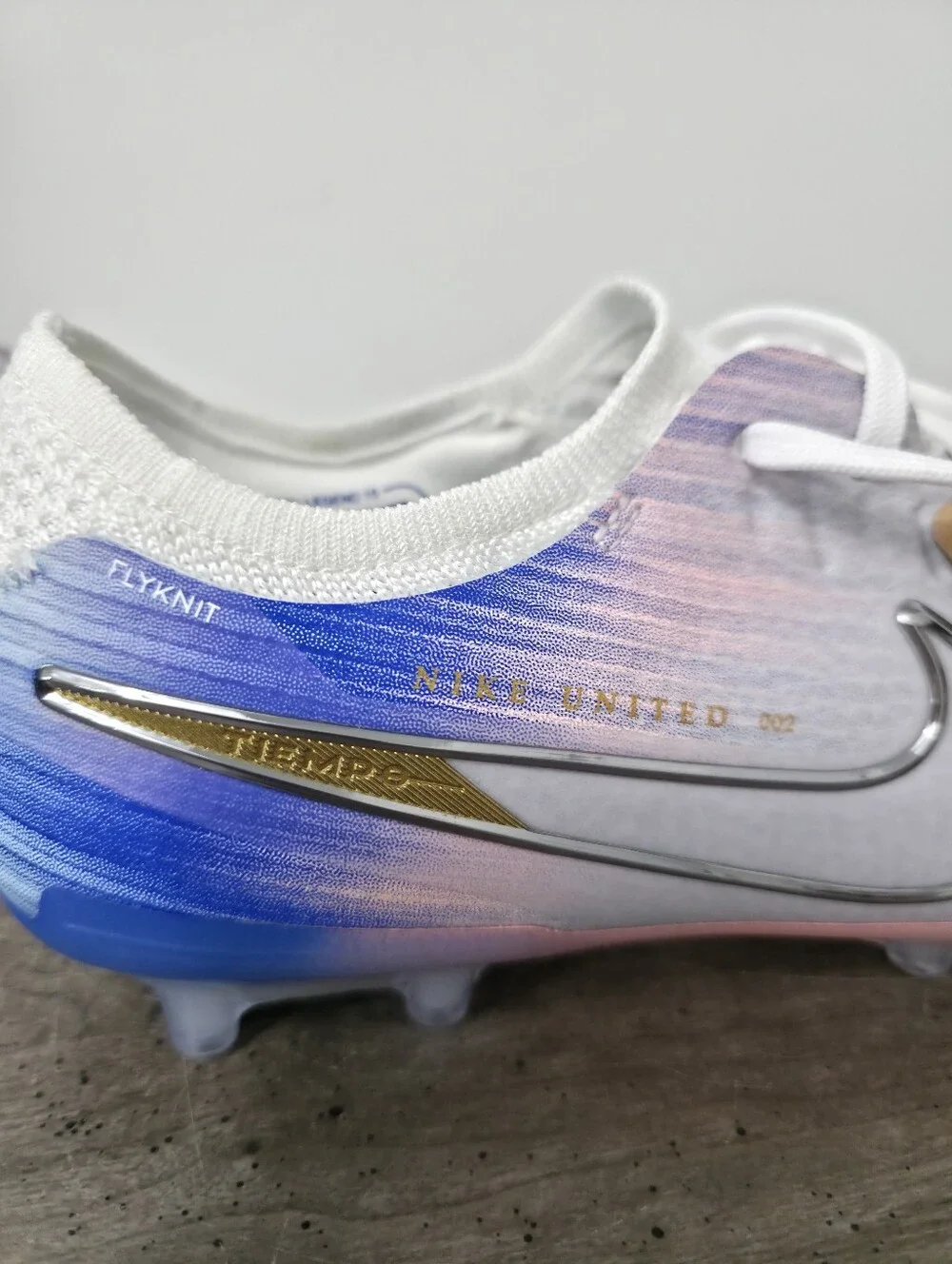 Men’s Size 6 - Nike Legend 10 Elite Vast Grey Racer Blue Cleats IO4461-001